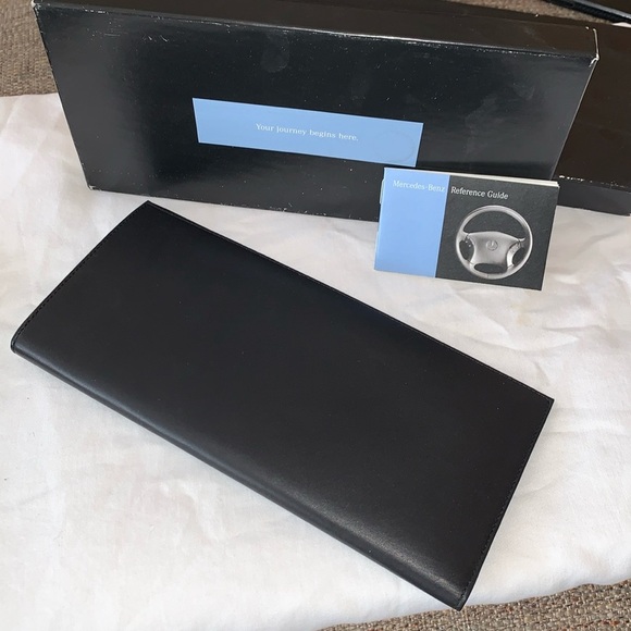 NIB Mercedes Benz Travel Wallet Soft Leather - Picture 1 of 9